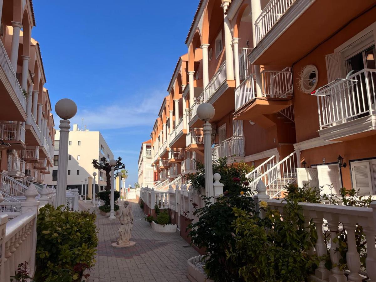 Apj Emperadores Apartment With Swimming Pool, 100 M From Beach La Mata La Mata  Exterior foto